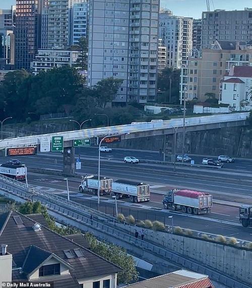 Australian Truck Drivers Vow To Block Every Major Highway In Radical Anti-Lockdown Strike | ZeroHedge