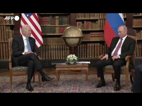 Mosca replica a Biden e testa la sua arma invincibile