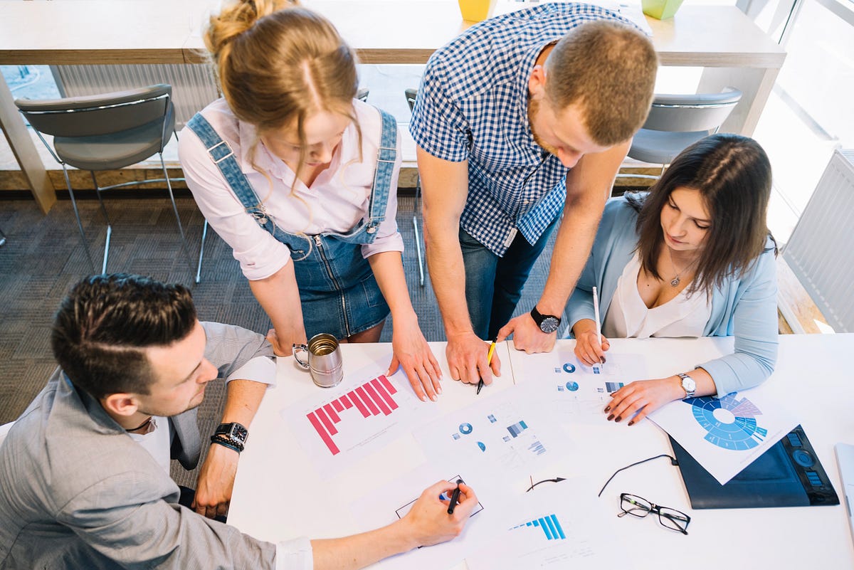 How to Organize a Startup Team Structure | by Deliverables Agency | Jun, 2025 | Medium